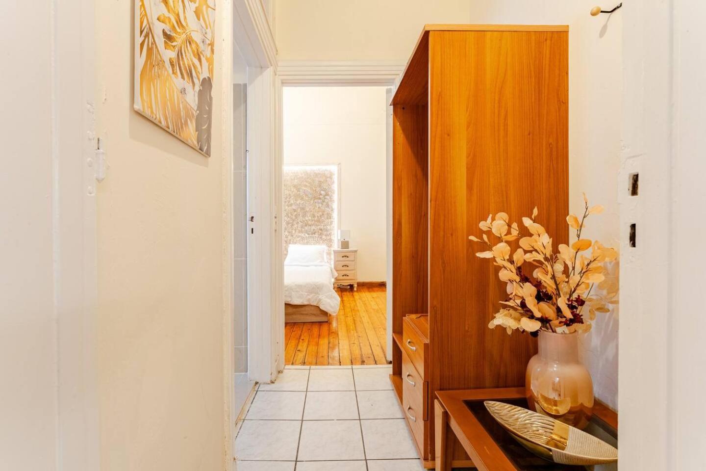 John's Athenian Beauty 45m2 , Metro 7' Афины