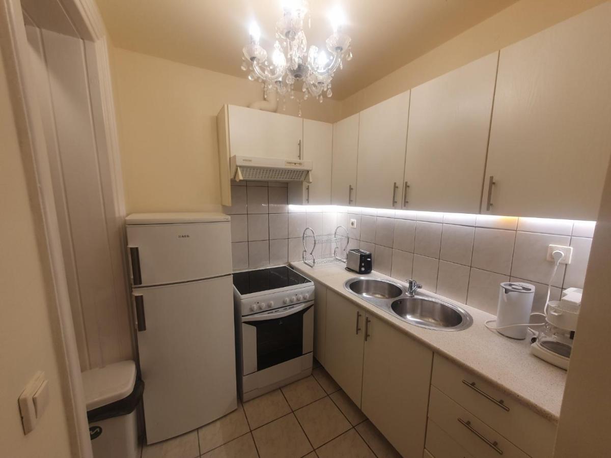 Apartment John's Athenian Beauty 45m2 , Metro 7'
