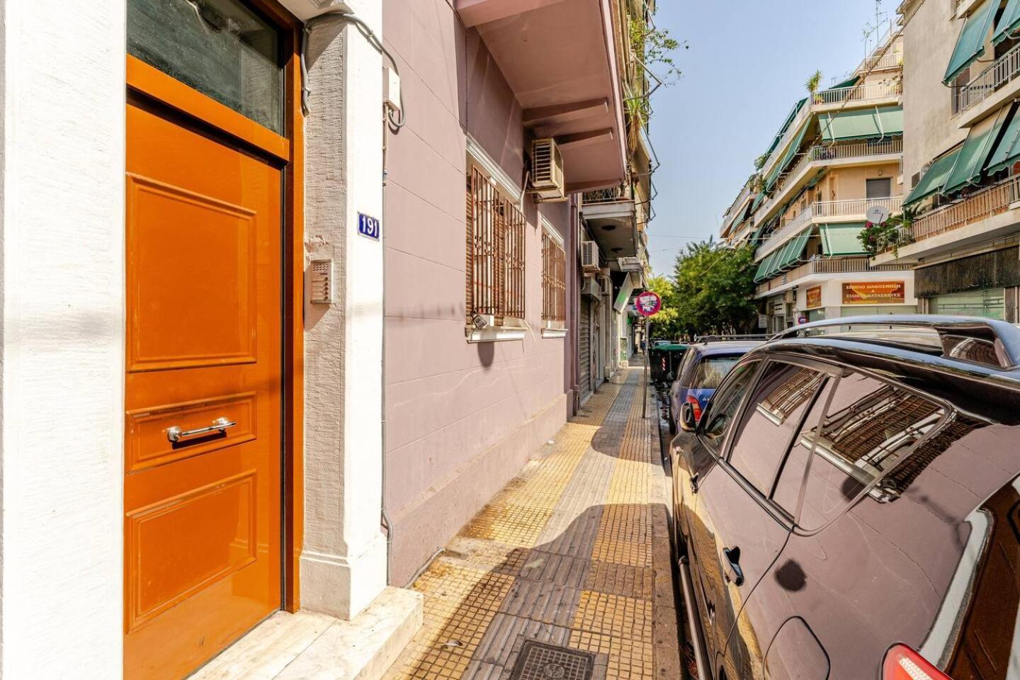 John's Athenian Beauty 45m2 , Metro 7' Apartment *