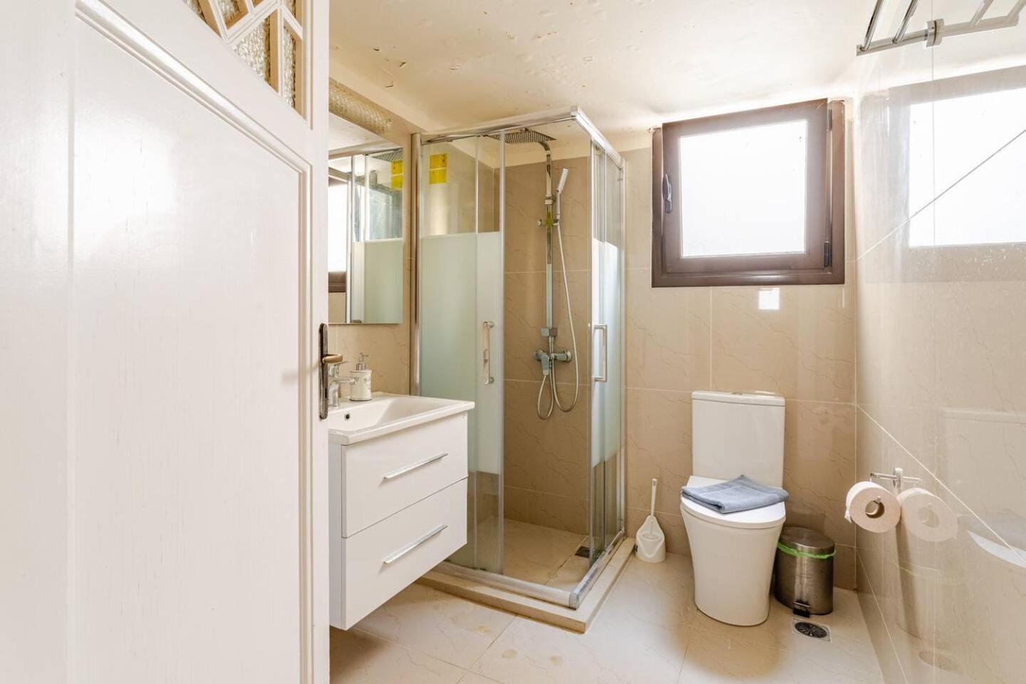 Apartment John's Athenian Beauty 45m2 , Metro 7' *