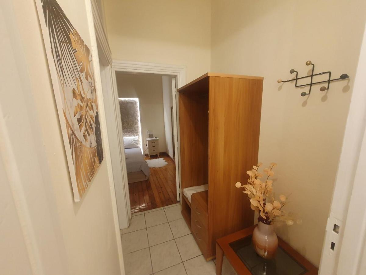 Apartment John's Athenian Beauty 45m2 , Metro 7' *