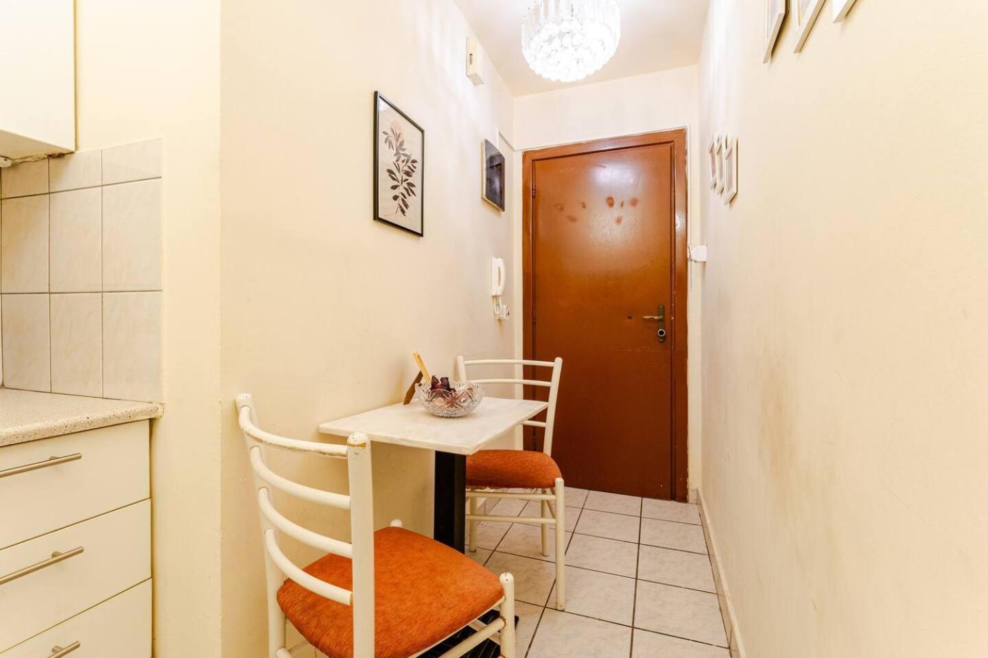 John's Athenian Beauty 45m2 , Metro 7' Athen