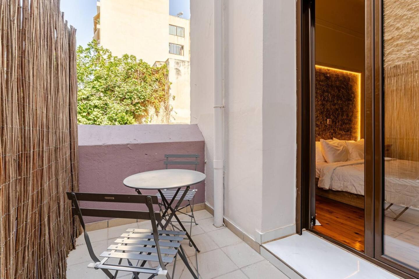 Apartment John's Athenian Beauty 45m2 , Metro 7'